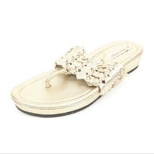 Ali MacGraw Gold Wren Wedge Flip Flop Sandals Size 6.5